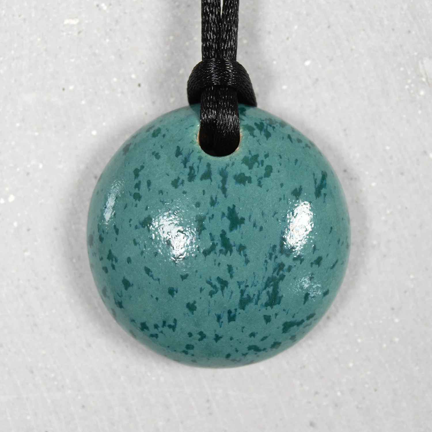 Kette mit EM-Kin Medaillon - Image 7